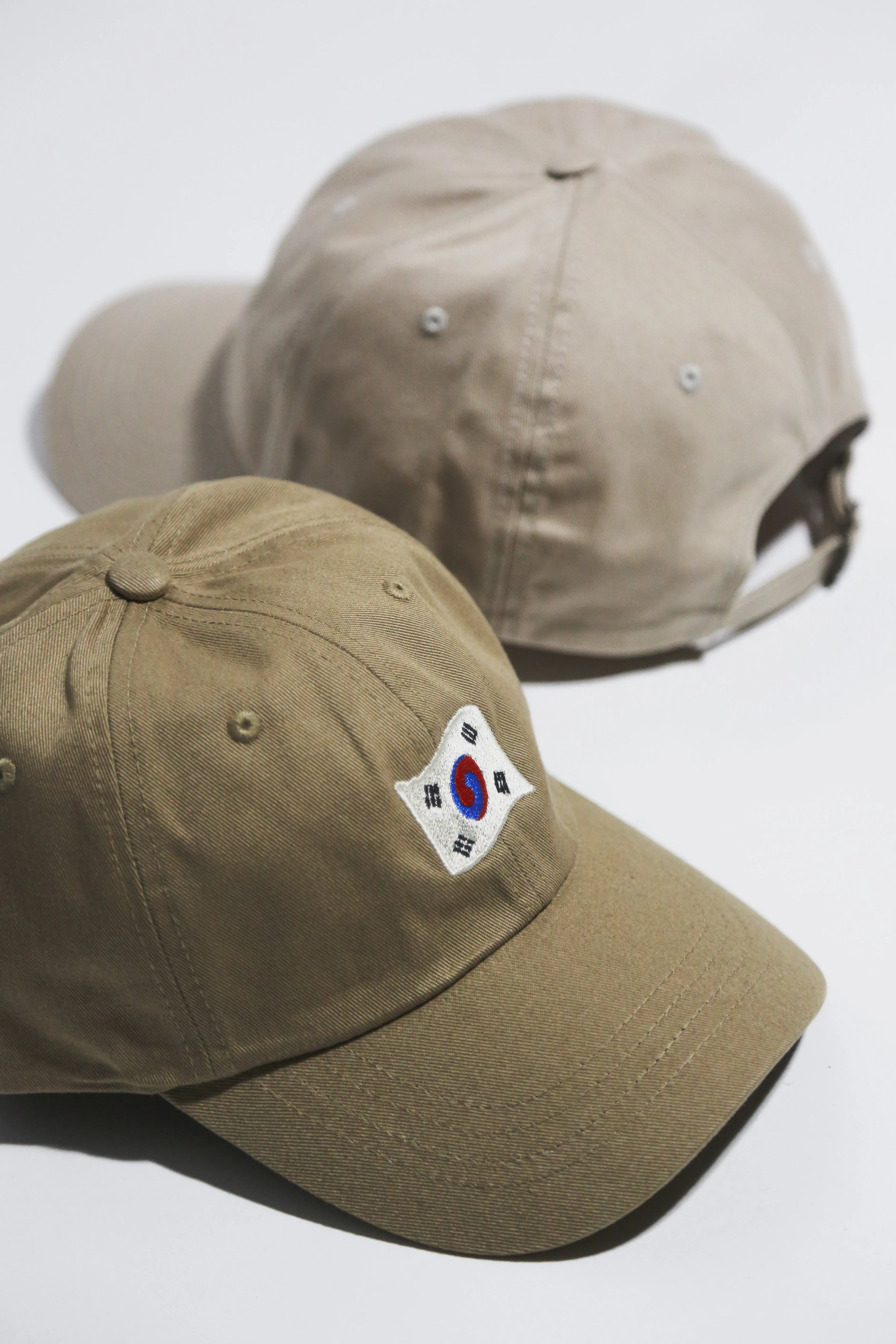 1882 DAD HAT (KHAKI)