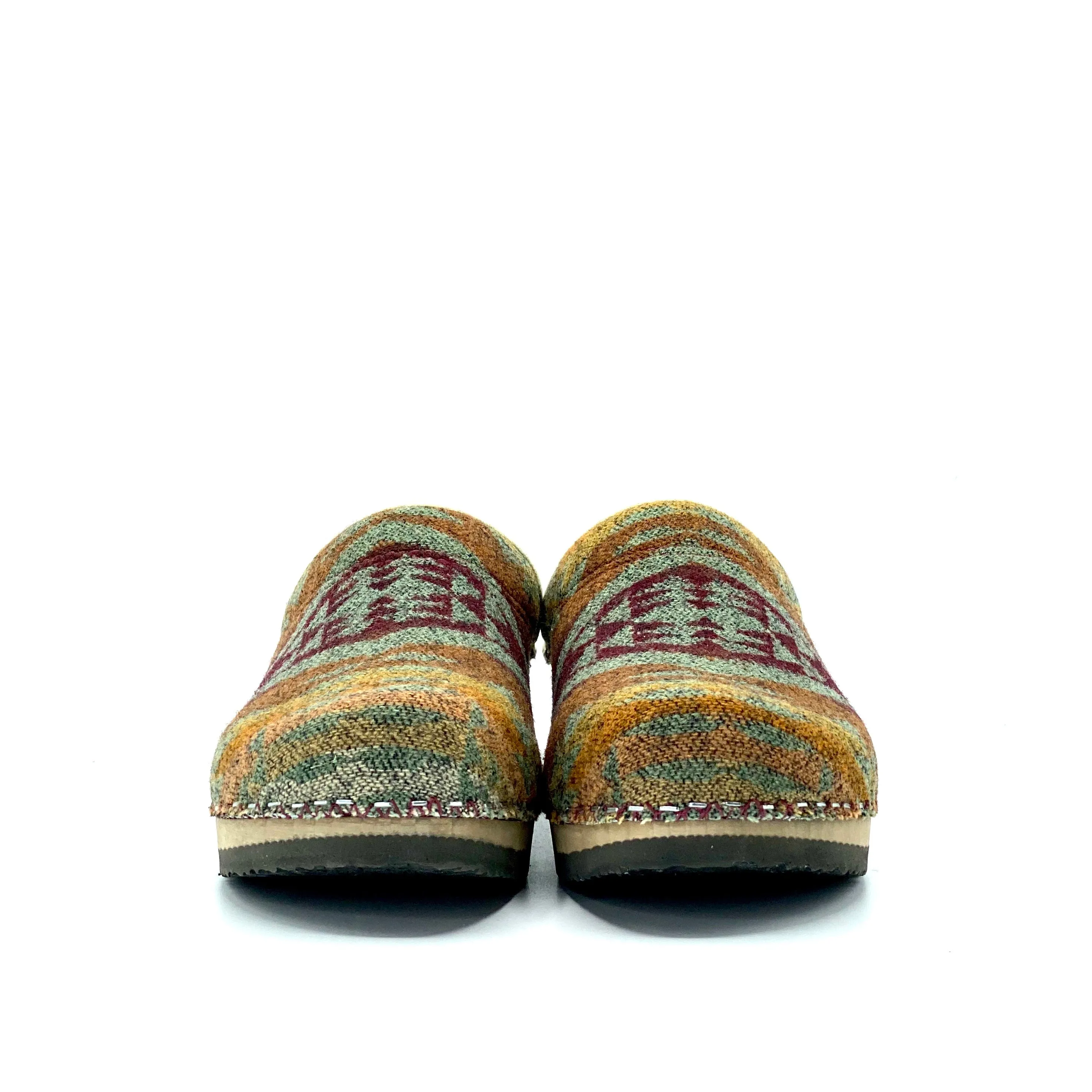 Embla Clogs | Diamond River Sage pure Virgin Wool