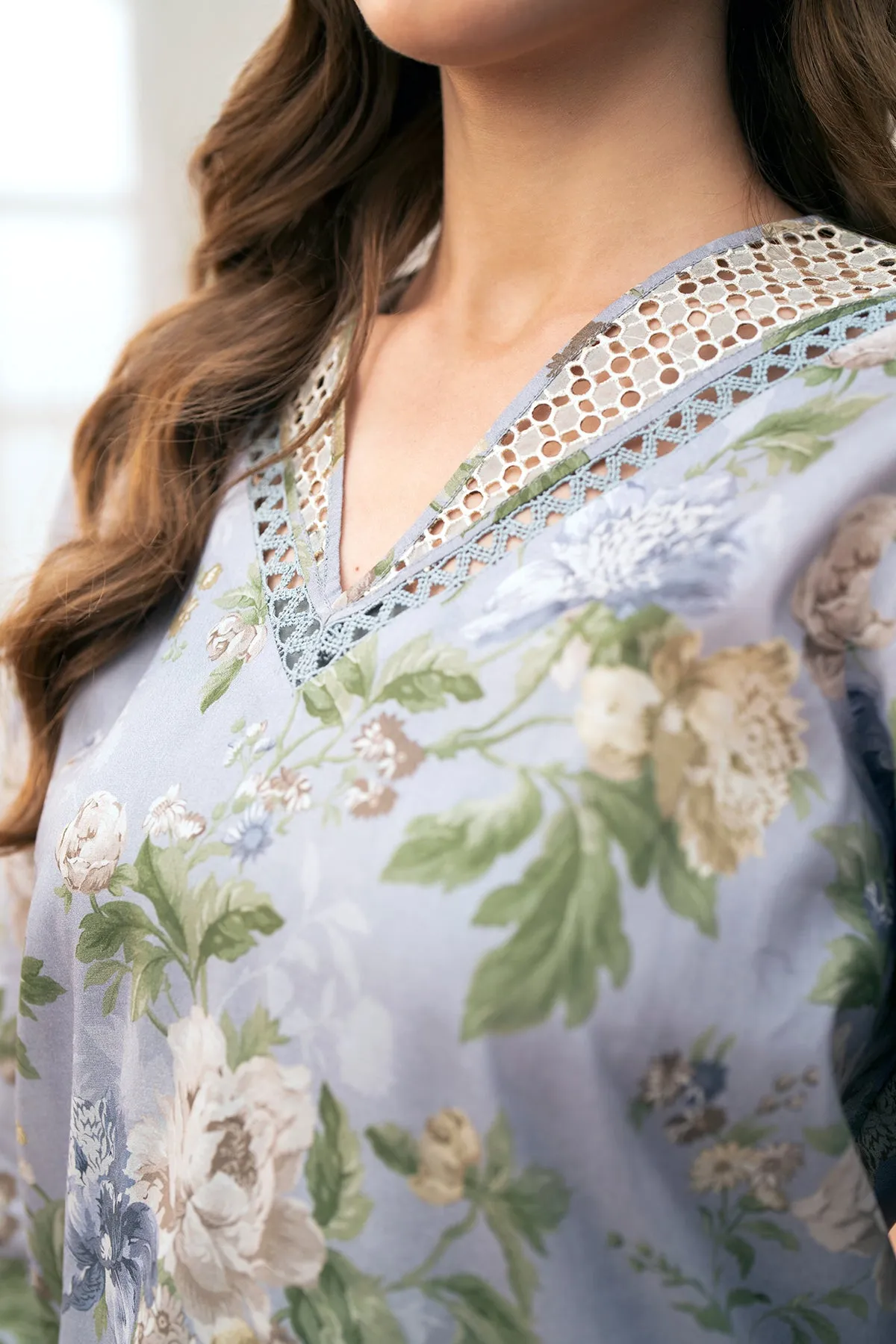 EMBROIDERED LAWN UF-529