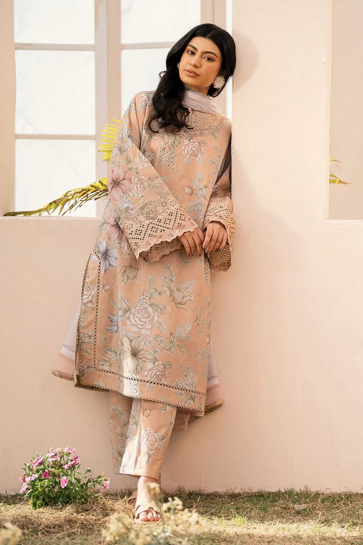 EMBROIDERED PRINTED LAWN UF-597