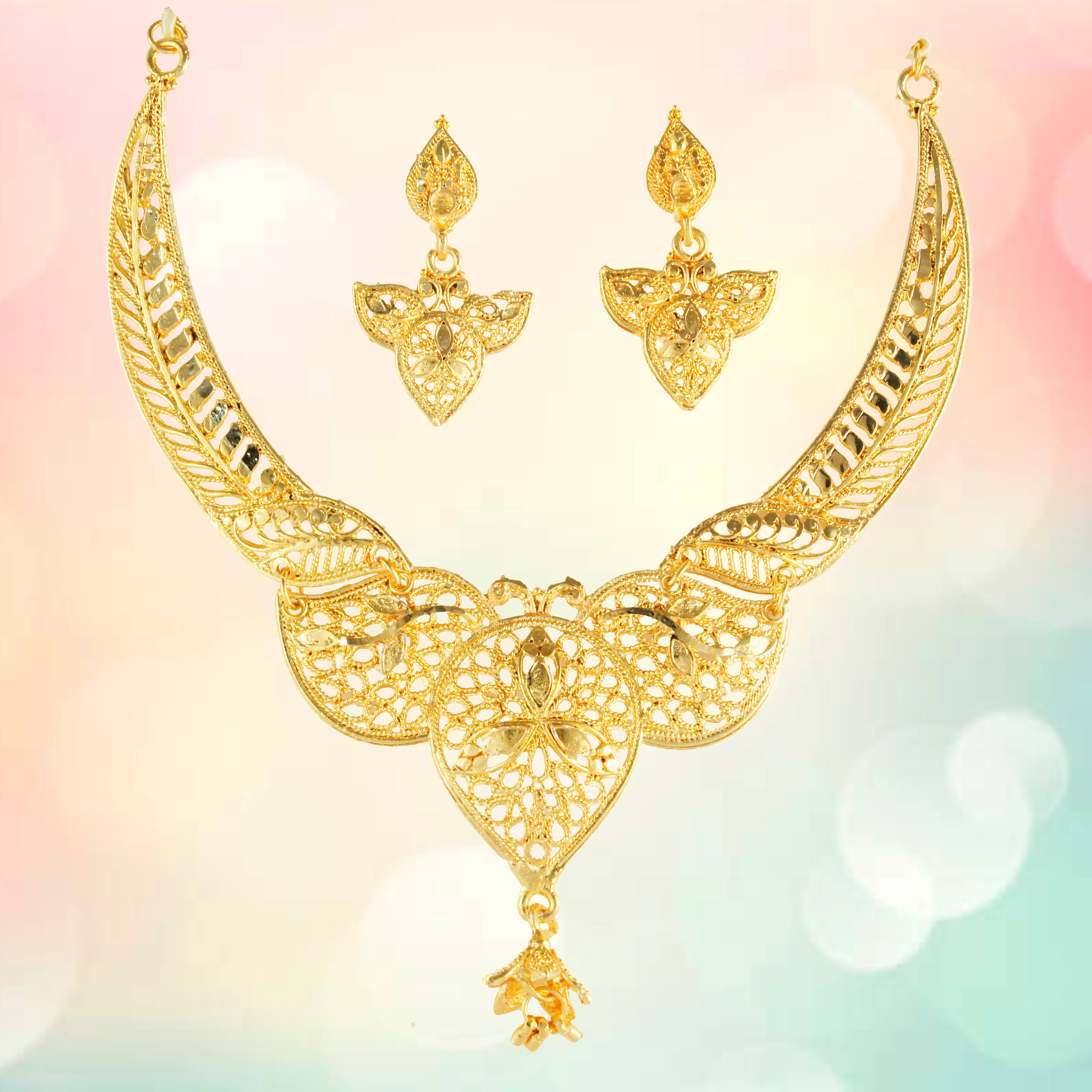 Gold Forming Necklace Set