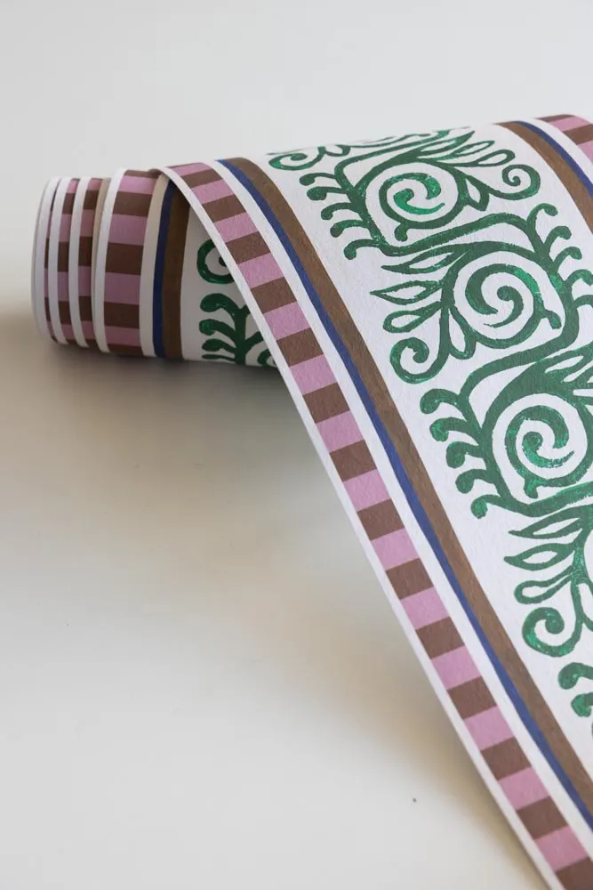 Green & Pink Patterned Border Wallpaper