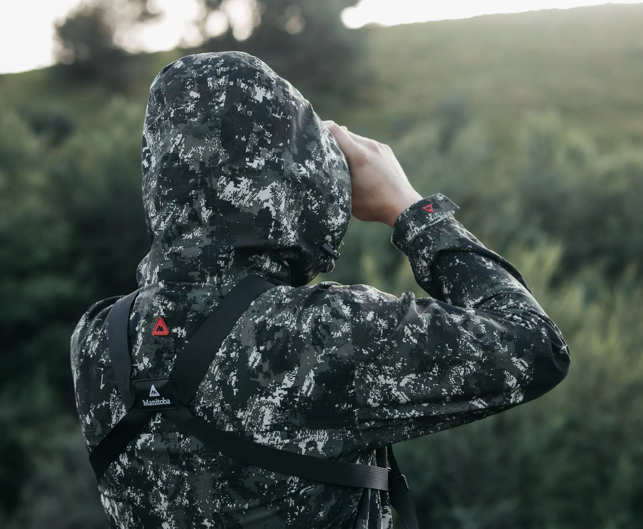 Manitoba Binocular Chest Case with Harness