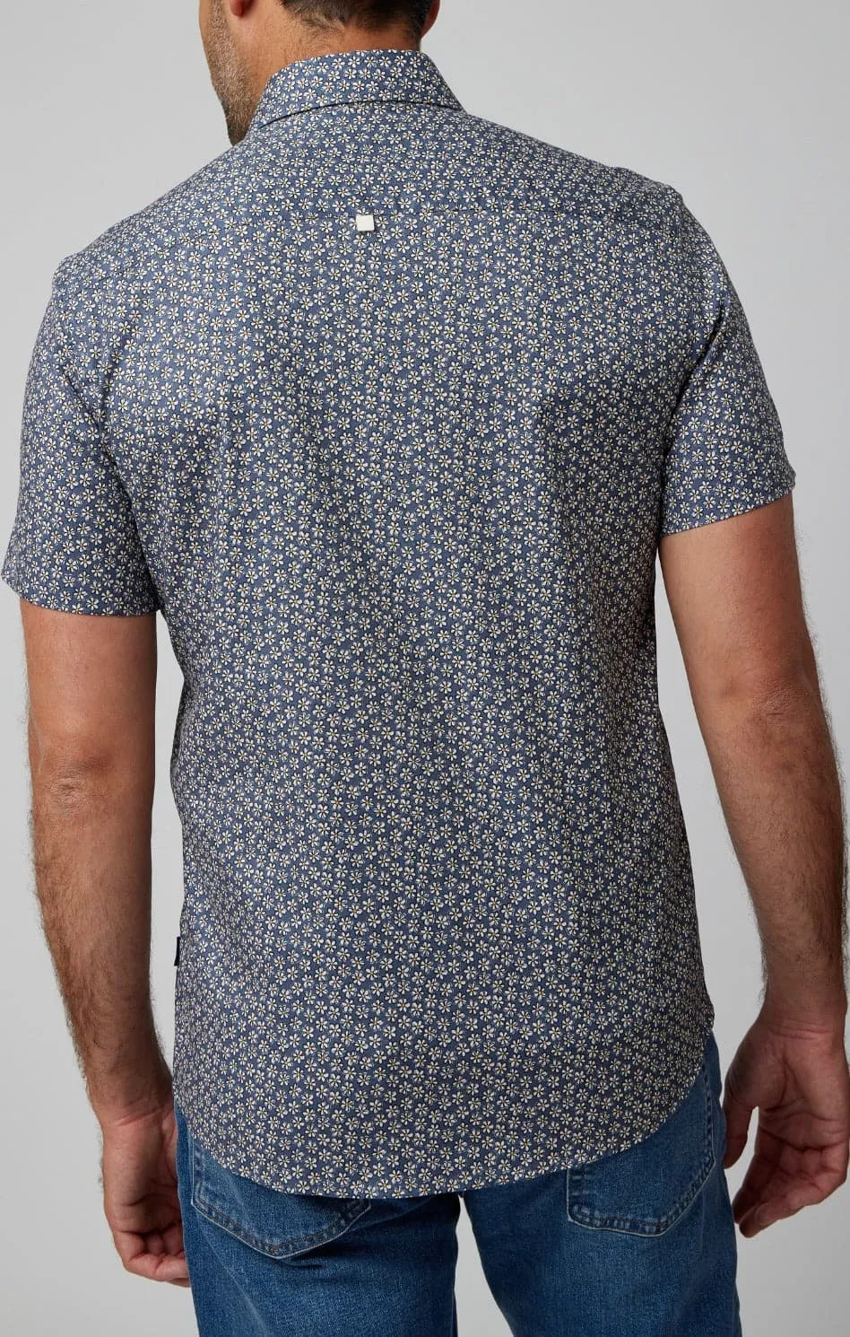 Navy Daisies Short Sleeve Shirt