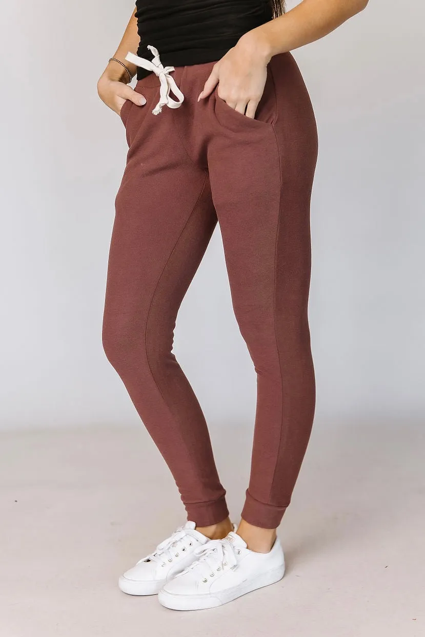 Performance Fleece Joggers - Mahogany